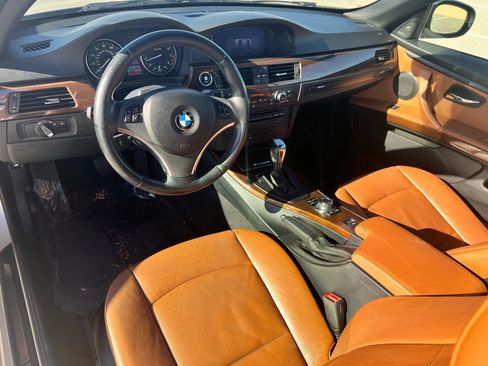 Used 2013 BMW 335i Convertible RWD image 10