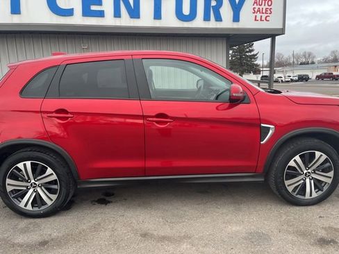Used 2024 Mitsubishi Outlander Sport SE AWD/4WD image 12