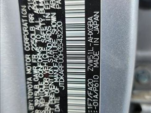 Used 2017 Toyota Prius Three FWD image 16
