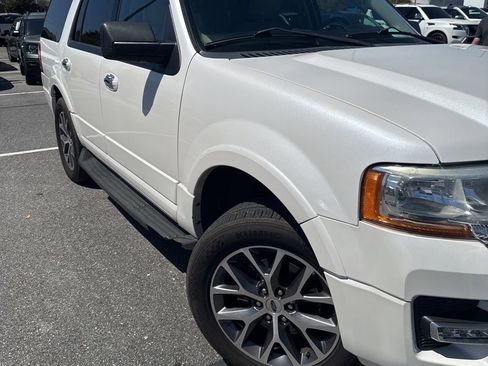 Used 2017 Ford Expedition XLT w/ Equipment Group 201A image 2