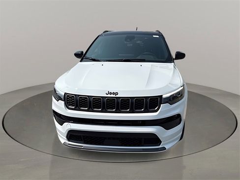 New 2025 Jeep Compass Limited w/ High Altitude Package image 8