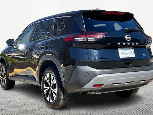Used 2023 Nissan Rogue SV image 13