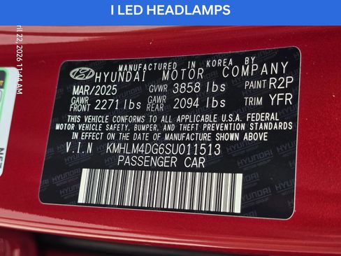 Used 2025 Hyundai Elantra Sport image 31