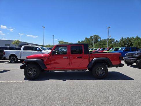 New 2025 Jeep Gladiator Sport image 10