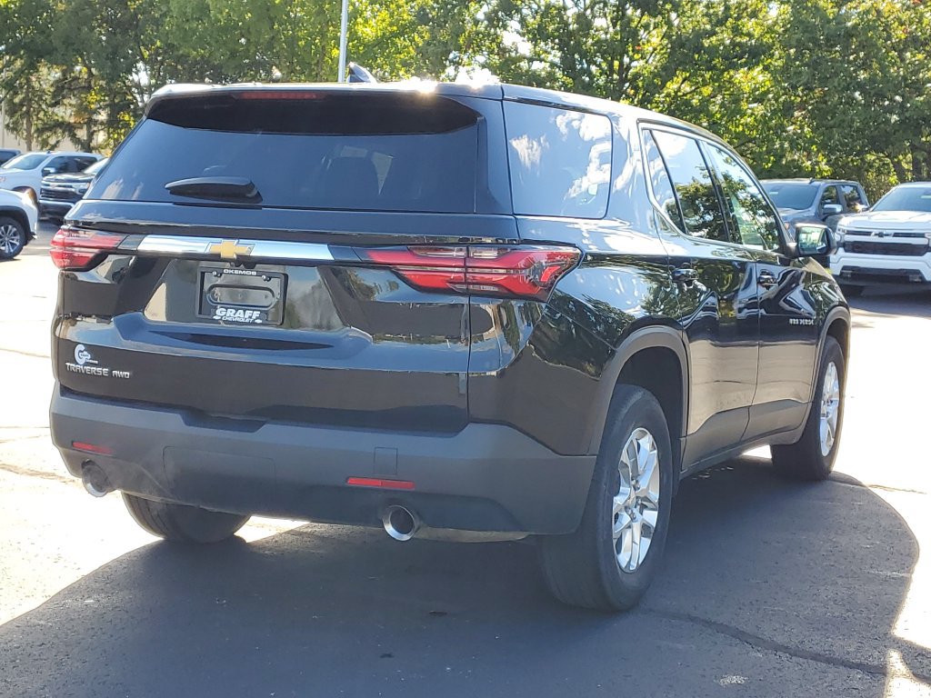 Used 2023 Chevrolet Traverse LS AWD/4WD image 3