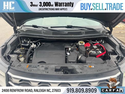 Used 2017 Ford Explorer XLT w/ Equipment Group 202A image 12