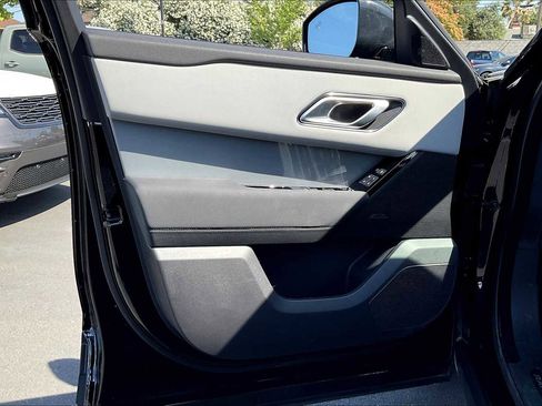 Used 2025 Land Rover Range Rover Velar S image 24