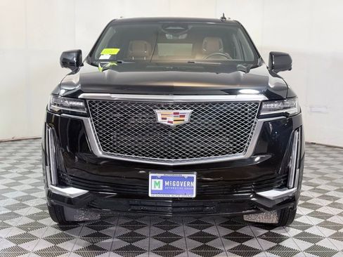 Used 2024 Cadillac Escalade ESV Premium Luxury AWD/4WD image 10