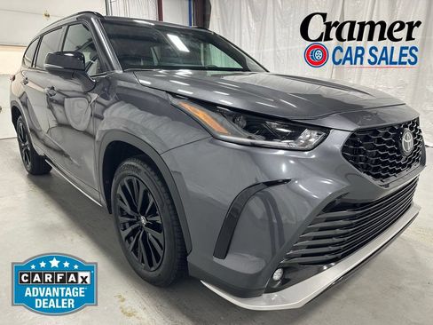 Used 2025 Toyota Highlander XSE AWD/4WD image 1