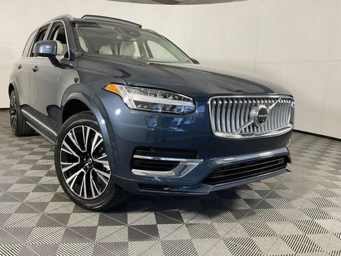 Certified 2025 Volvo XC90 T8 Plus w/ Protection Package Premier AWD/4WD image 45