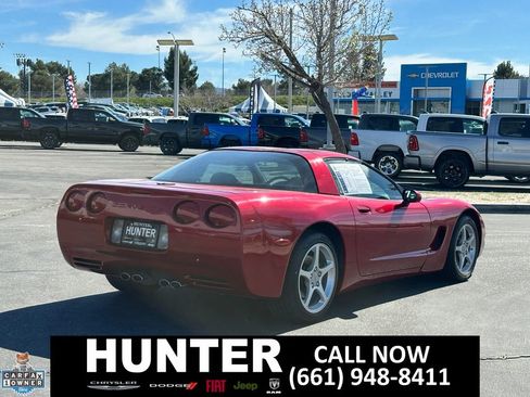 Used 2004 Chevrolet Corvette Coupe RWD image 8