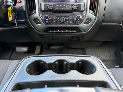 Used 2018 Chevrolet Silverado 1500 LT w/ All Star Edition image 24