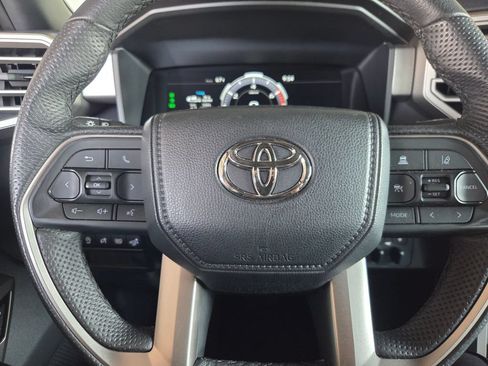 Used 2025 Toyota Tundra Limited AWD/4WD image 5