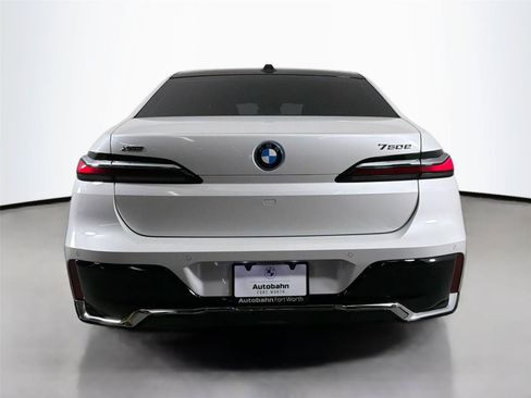 New 2026 BMW 750e xDrive AWD/4WD image 6