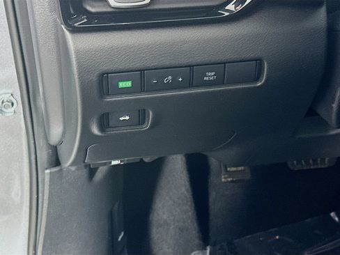 Certified 2023 Nissan Sentra SV w/ All-Weather Package FWD image 16