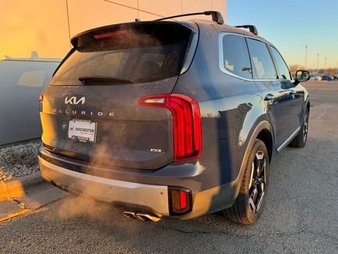 Used 2025 Kia Telluride S image 41