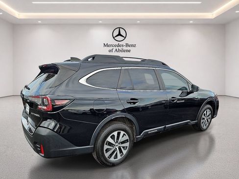 Used 2022 Subaru Outback Premium AWD/4WD image 8
