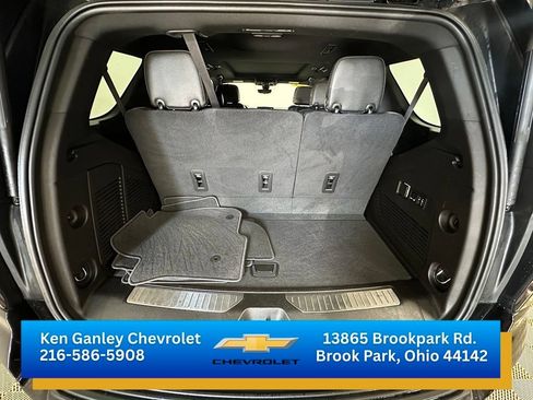 Used 2021 Chevrolet Tahoe Premier w/ Premium Package AWD/4WD image 19