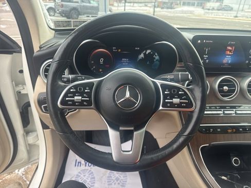 Used 2021 Mercedes-Benz GLC 300 4MATIC image 27