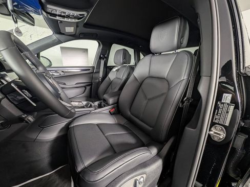 New 2026 Porsche Macan Turbo image 5