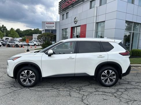 Certified 2023 Nissan Rogue SV w/ SV Premium B Package AWD/4WD image 5