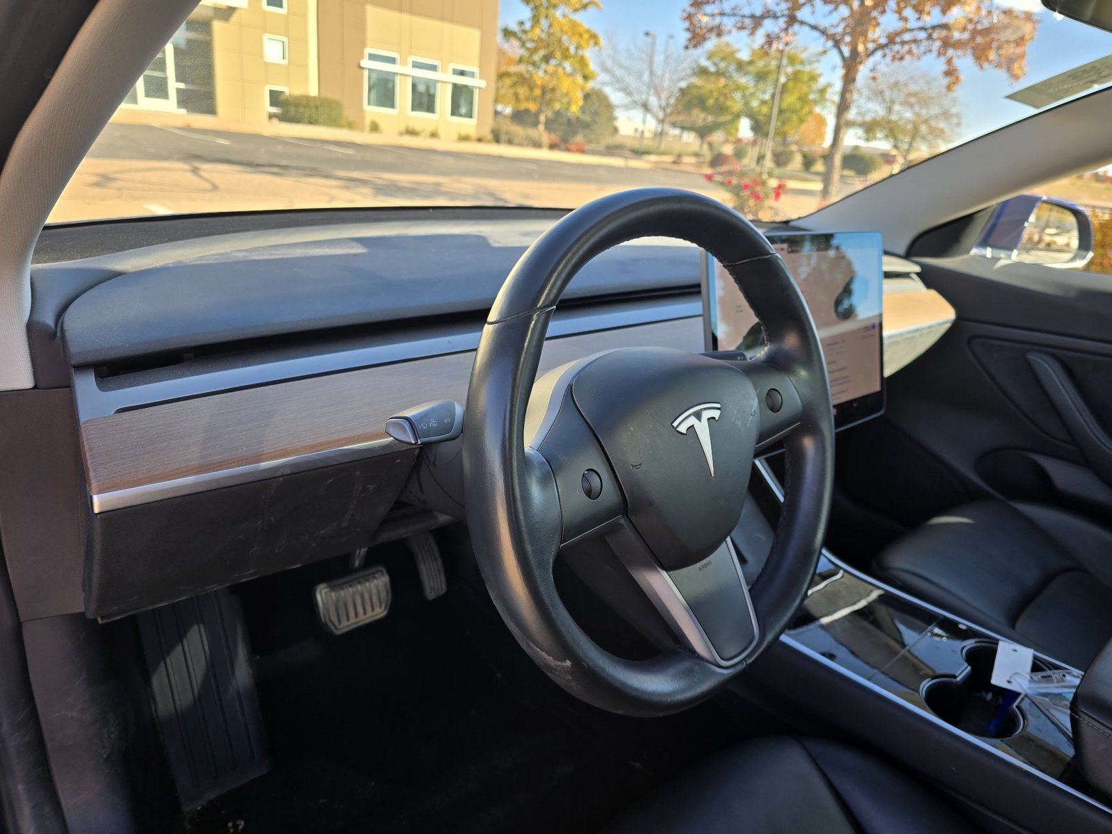 Used 2018 Tesla Model 3 Long Range AWD/4WD image 27