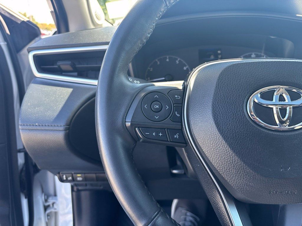 Used 2023 Toyota Corolla Cross LE w/ Moonroof Package AWD/4WD image 20