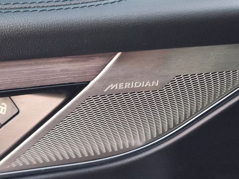 Certified 2022 Jaguar F-PACE S image 25