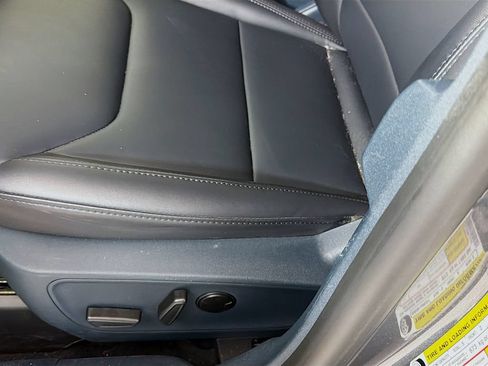 Used 2023 Ford Maverick Lariat w/ Black Appearance Package FWD image 21