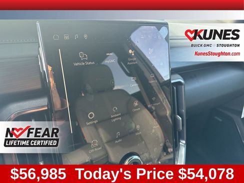 New 2026 GMC Acadia AT4 w/ Luxury Package image 25