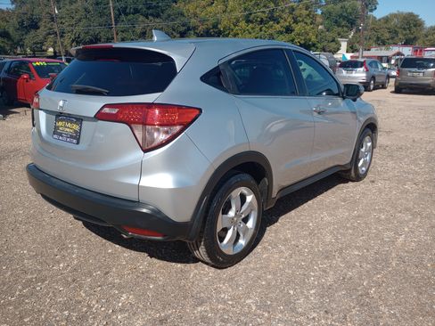 Used 2016 Honda HR-V EX image 7