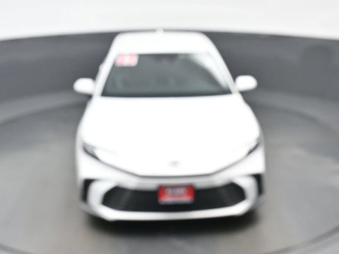 Used 2025 Toyota Camry SE w/ Convenience Package FWD image 36
