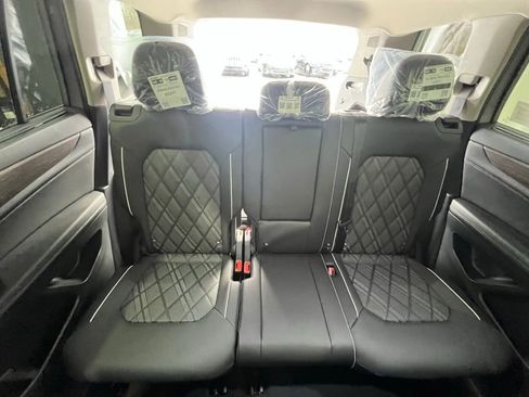 New 2026 Volkswagen Atlas SEL Premium R-Line image 25