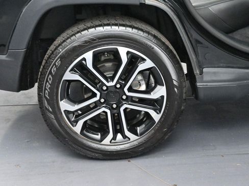 Used 2023 Jeep Compass Limited w/ Sun and Sound Group AWD/4WD image 34