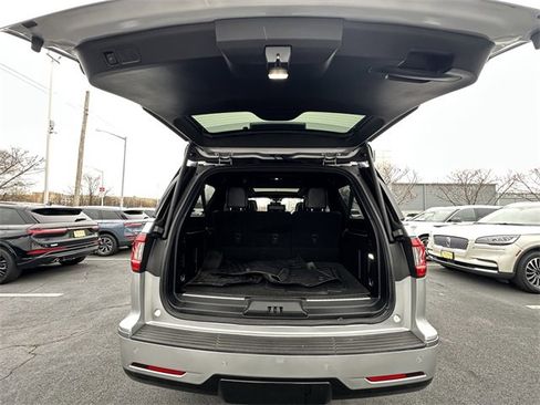 Used 2019 Lincoln Navigator L Reserve image 44