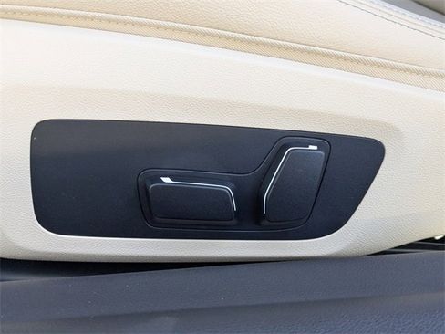 Used 2025 BMW M240i xDrive Coupe image 23