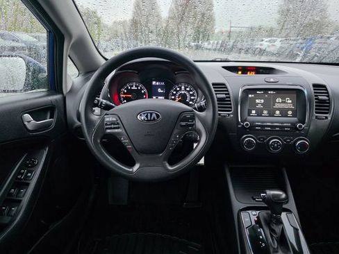 Used 2018 Kia Forte LX w/ LX Popular Package FWD image 19