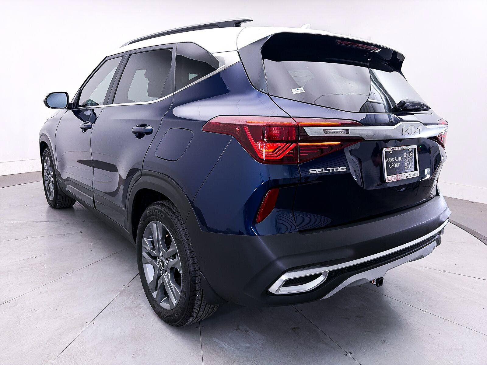Used 2023 Kia Seltos S w/ Navigation Package FWD image 10