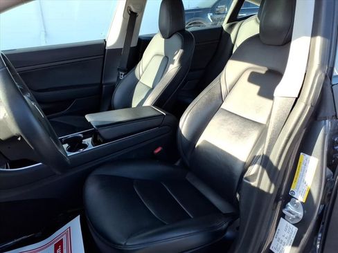 Used 2020 Tesla Model 3 image 23