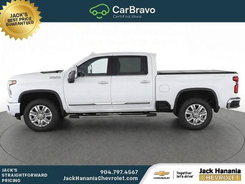 Used 2025 Chevrolet Silverado 2500 High Country w/ Technology Package AWD/4WD image 6