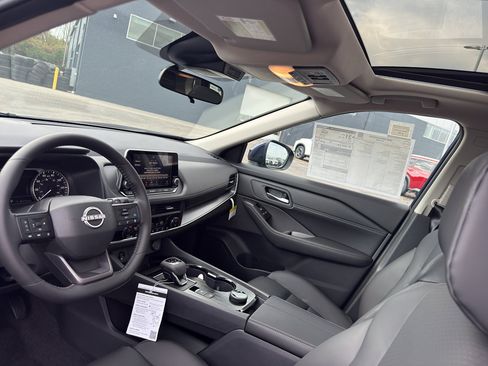 New 2026 Nissan Rogue SV w/ SV Premium Package image 25