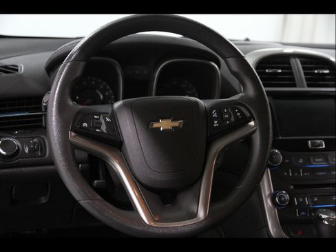 Used 2016 Chevrolet Malibu LT w/ Power Convenience Package image 7