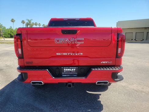 Used 2021 GMC Sierra 1500 AT4 w/ AT4 Preferred Package AWD/4WD image 6