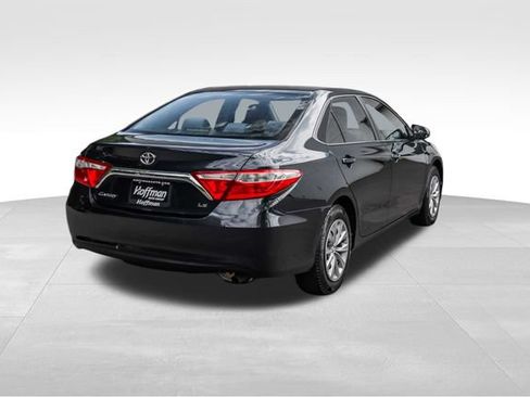 Used 2015 Toyota Camry LE FWD image 5