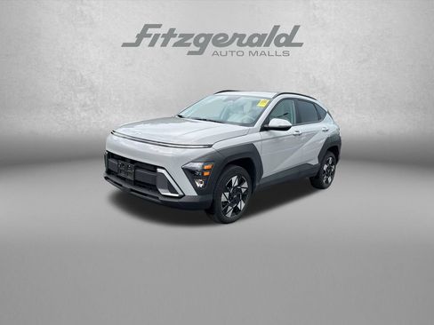 Used 2025 Hyundai Kona SEL AWD/4WD image 3