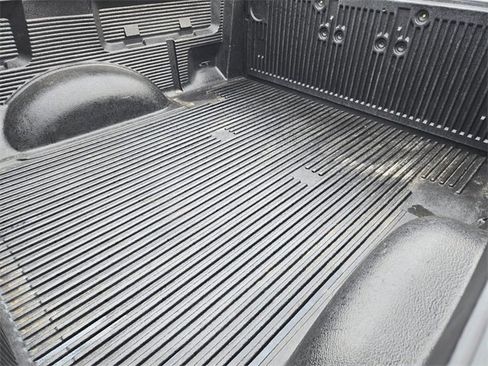 Used 2010 Ford F150 XLT image 6