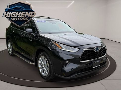 Used 2021 Toyota Highlander Limited AWD/4WD image 8