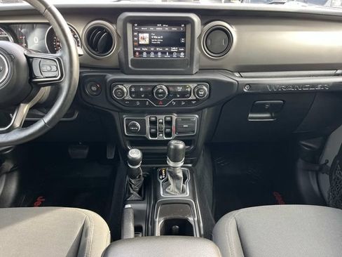 Certified 2018 Jeep Wrangler Unlimited Sport S AWD/4WD image 29