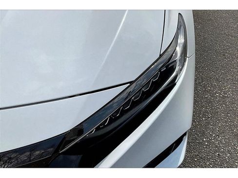 Used 2022 Honda Accord Sport image 33