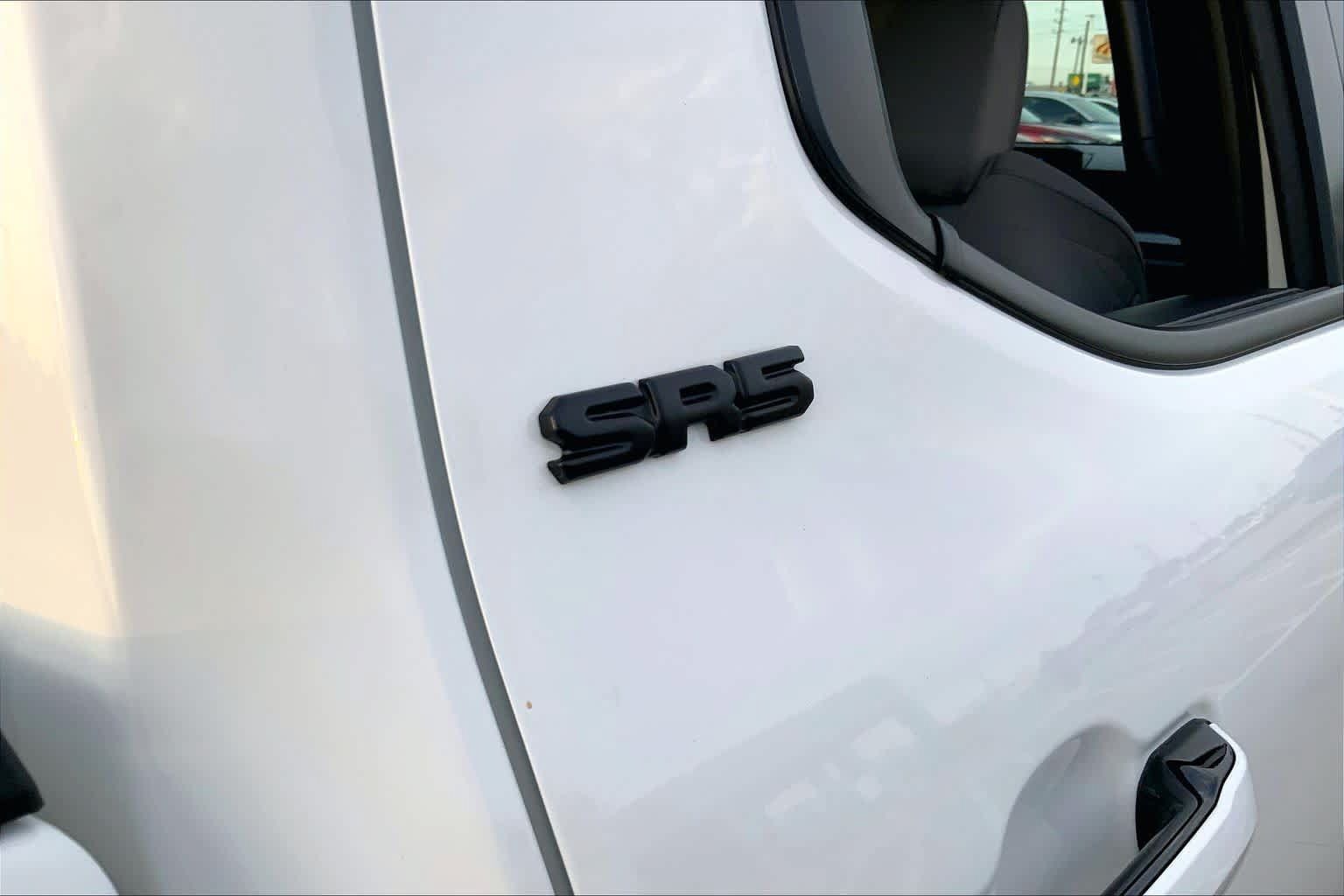 Certified 2026 Toyota Tacoma SR5 AWD/4WD image 10